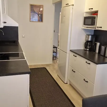 Stylish In Town Centre Apartment