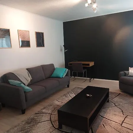 Stylish In Town Centre Apartman Sotkamo